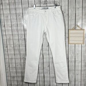 Cultura white slim jeans size 32